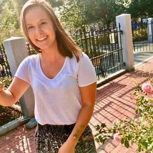 Meet your Posher, Emily